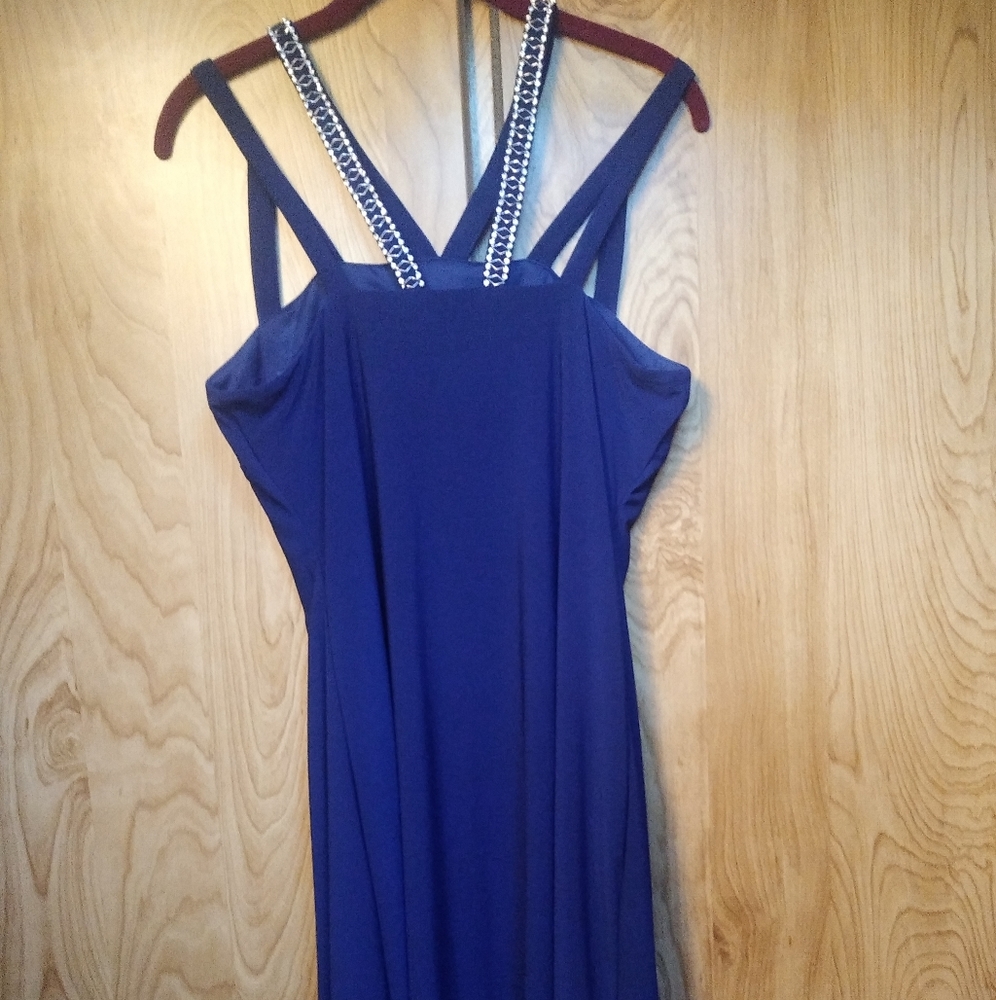 EVENING DRESS - Picture 2 of 2